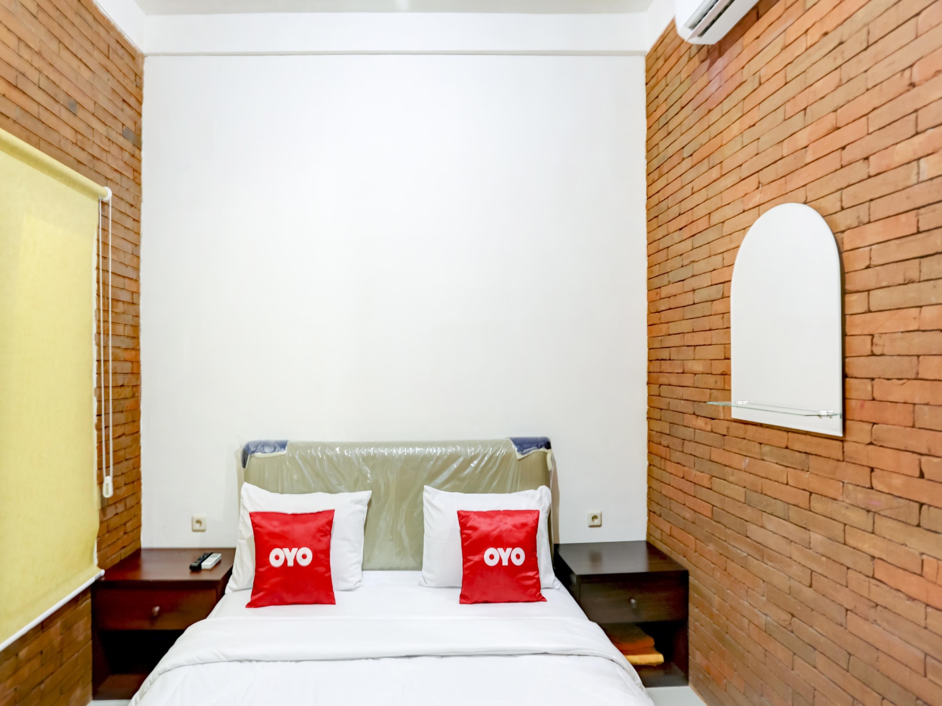 Oyo 90066 Tobana Pejaten House Giacarta Esterno foto